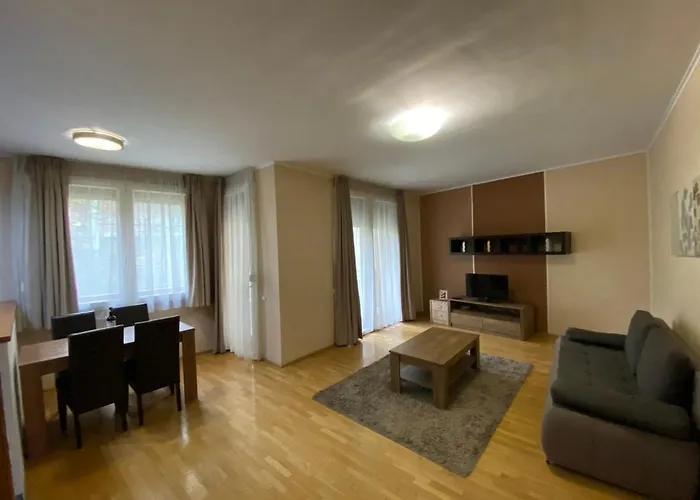 Gozsdu - Eszterhaz Apartamento *